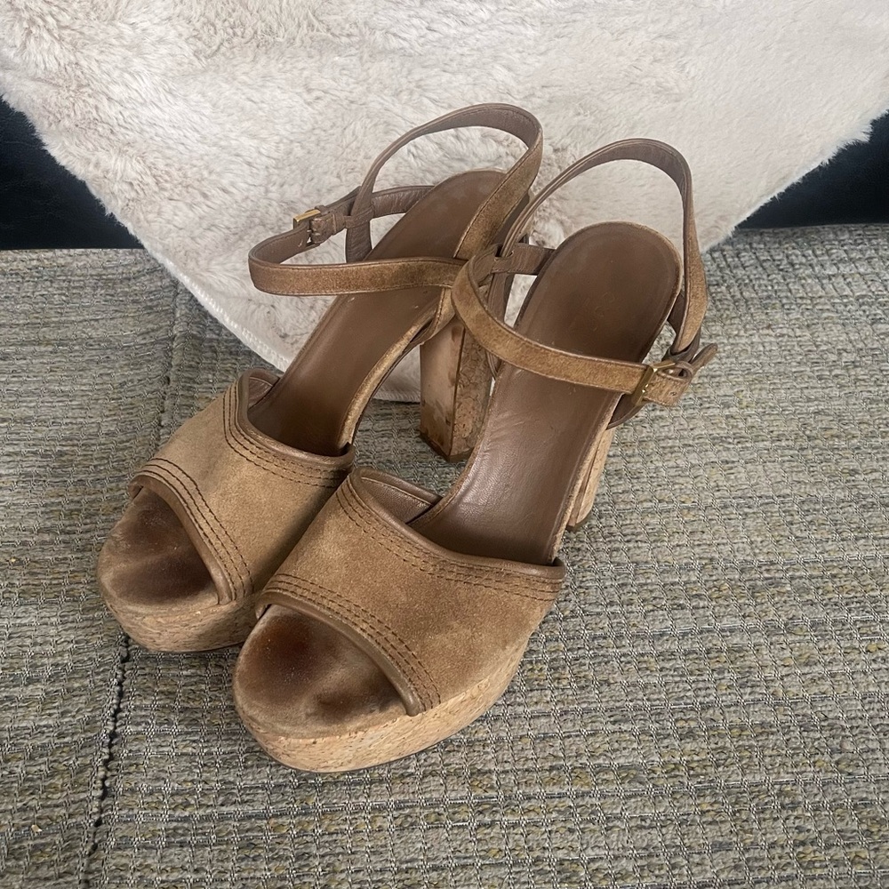 Gucci Platform 70’s Style Suede Platform Sandals - Picture 6 of 13